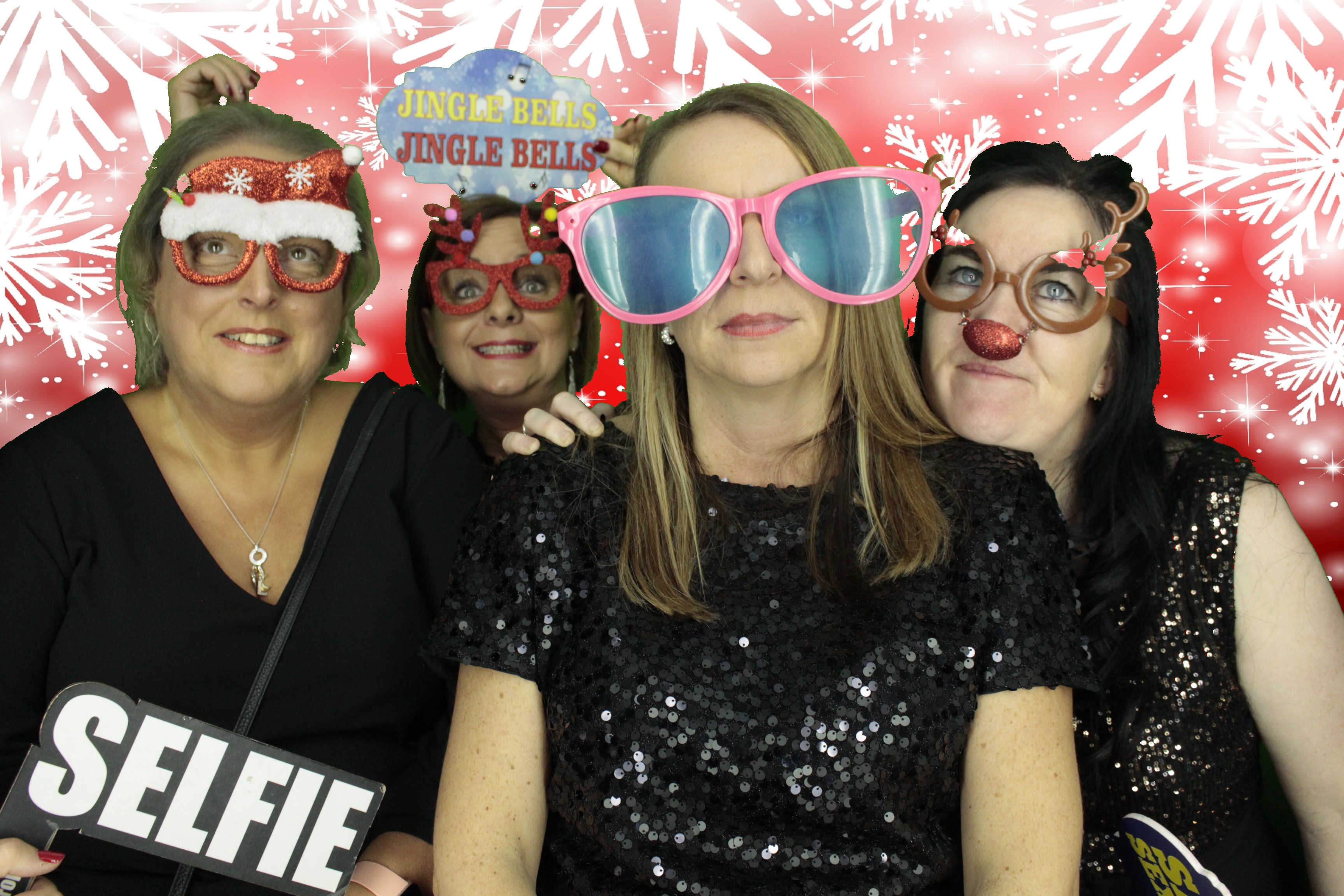 Ocean Network Express Christmas Party 2019 | View more photos from the event at gallery.myphotoboothexperience.co.uk/u/MyPhotoBoothExperienceLtd/Ocean-Network-Express-Christmas-Party-2019